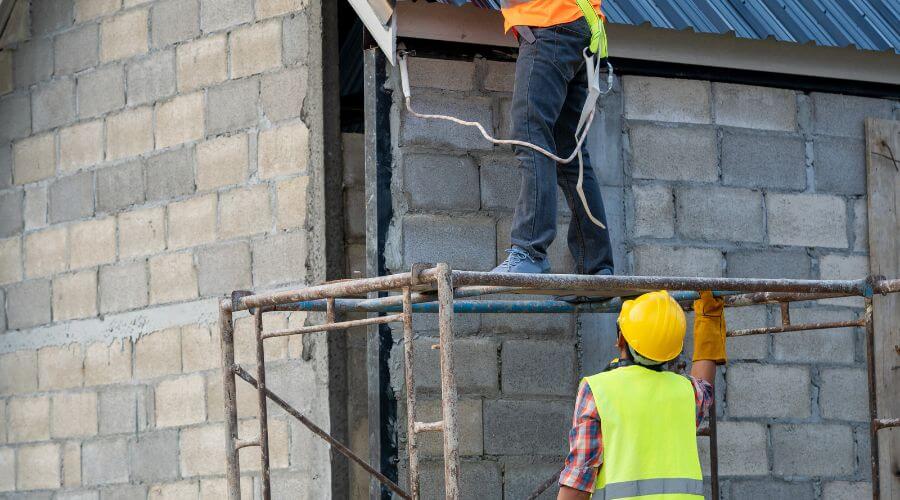 Expert Emergency Roof Repairs services in Brainard, NE